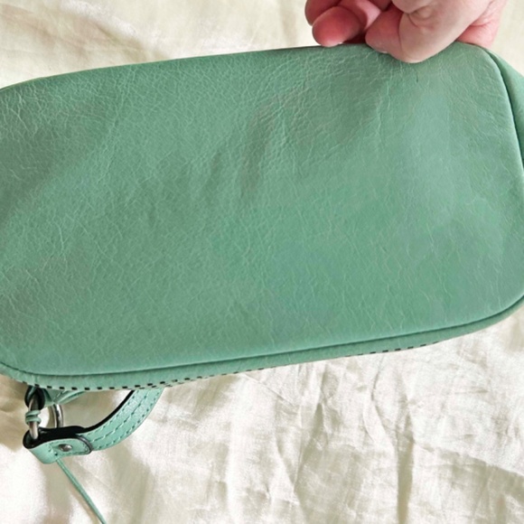 BUCKET BAG, LEATHER, SEASCAPE (GREEN), LEATHER DRAW CORDS, MAGNETIC CATCH, ZIPPE - Picture 6 of 8